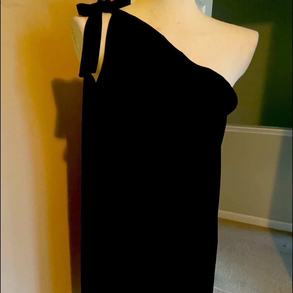 Black one shoulder dress